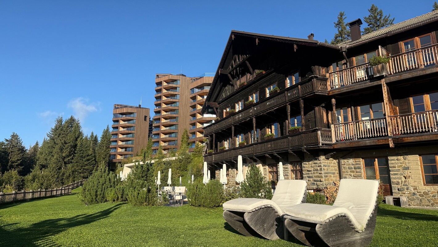 フォレスティス